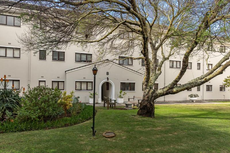 2 Bedroom Property for Sale in Pinelands Western Cape
